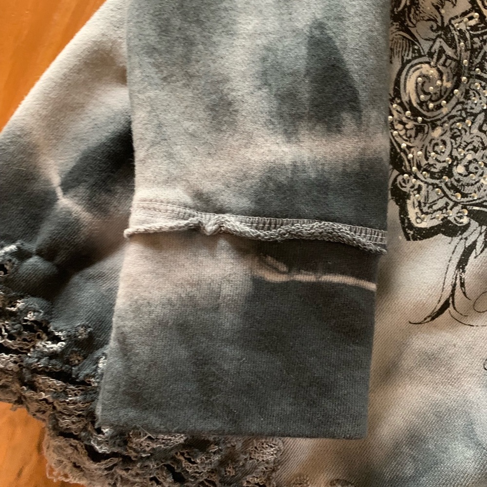 Sweatshirt - Picture 3 of 5